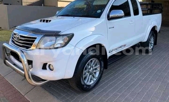 Acheter Occasion Voiture Toyota Hilux Blanc à Choma, Du sud Acheter Occasion Voiture Toyota Hilux Blanc à Choma, Du sud