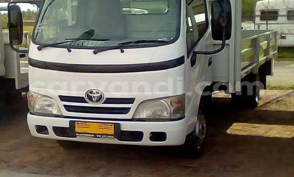 Tenga Tsaru Toyota Dyna Zvimwe Rori in Chingola in Zambia Tenga Tsaru Toyota Dyna Zvimwe Rori in Chingola in Zambia