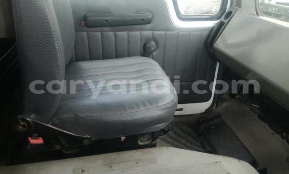 Acheter Occasion Utilitaire Mercedes–Benz 1213 Blanc à Chingola, Zambie Acheter Occasion Utilitaire Mercedes–Benz 1213 Blanc à Chingola, Zambie