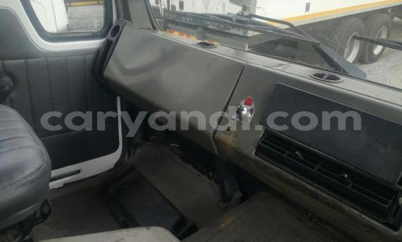 Acheter Occasion Utilitaire Mercedes–Benz 1213 Blanc à Chingola, Zambie Acheter Occasion Utilitaire Mercedes–Benz 1213 Blanc à Chingola, Zambie