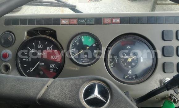 Acheter Occasion Utilitaire Mercedes–Benz 1213 Blanc à Chingola, Zambie Acheter Occasion Utilitaire Mercedes–Benz 1213 Blanc à Chingola, Zambie
