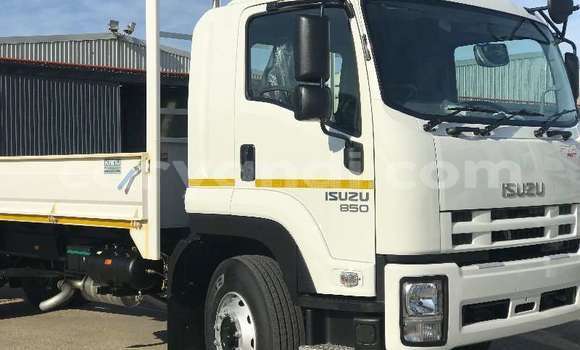 Acheter Occasion Utilitaire Mitsubishi Fuso Blanc à Chingola, Zambie Acheter Occasion Utilitaire Mitsubishi Fuso Blanc à Chingola, Zambie