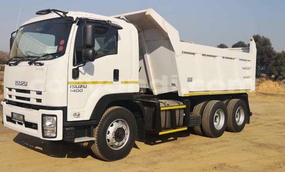Buy Used Isuzu FTR 850 White Truck in Choma in Southern Buy Used Isuzu FTR 850 White Truck in Choma in Southern