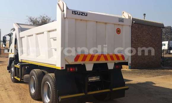 Acheter Occasion Utilitaire Isuzu FTR 850 Blanc à Choma, Du sud Acheter Occasion Utilitaire Isuzu FTR 850 Blanc à Choma, Du sud