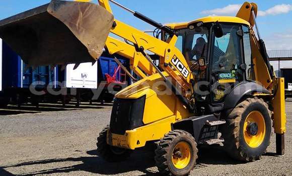 Nunua Ilio tumika Caterpillar 120 Nyingine Lori ndani ya Chipata nchini Zambia Nunua Ilio tumika Caterpillar 120 Nyingine Lori ndani ya Chipata nchini Zambia