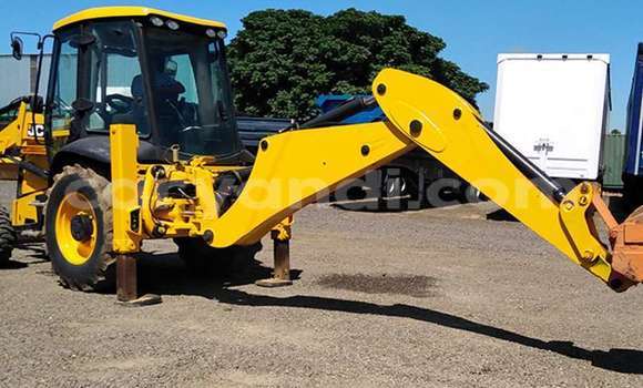 Nunua Ilio tumika Caterpillar 120 Nyingine Lori ndani ya Chipata nchini Zambia Nunua Ilio tumika Caterpillar 120 Nyingine Lori ndani ya Chipata nchini Zambia