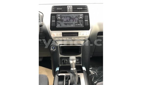 Nunua Imported Toyota Prado Bluu Gari ndani ya Import - Dubai nchini Zambia Nunua Imported Toyota Prado Bluu Gari ndani ya Import - Dubai nchini Zambia