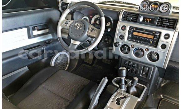 Buy Import Toyota FJ Cruiser White Car in Import - Dubai in Zambia Buy Import Toyota FJ Cruiser White Car in Import - Dubai in Zambia