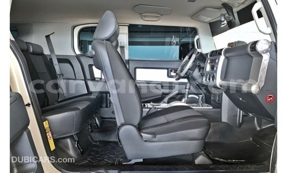 Buy Import Toyota FJ Cruiser White Car in Import - Dubai in Zambia Buy Import Toyota FJ Cruiser White Car in Import - Dubai in Zambia