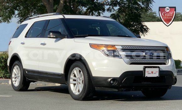 Buy Import Ford Explorer White Car in Import - Dubai in Zambia