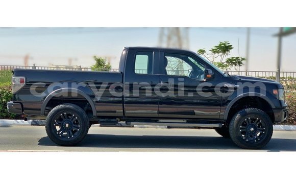 Acheter Import Voiture Ford Club Wagon Noir à Import - Dubai, Zambie Acheter Import Voiture Ford Club Wagon Noir à Import - Dubai, Zambie