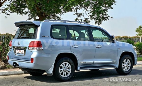 Acheter Import Voiture Toyota Land Cruiser Bleu à Import - Dubai, Zambie Acheter Import Voiture Toyota Land Cruiser Bleu à Import - Dubai, Zambie