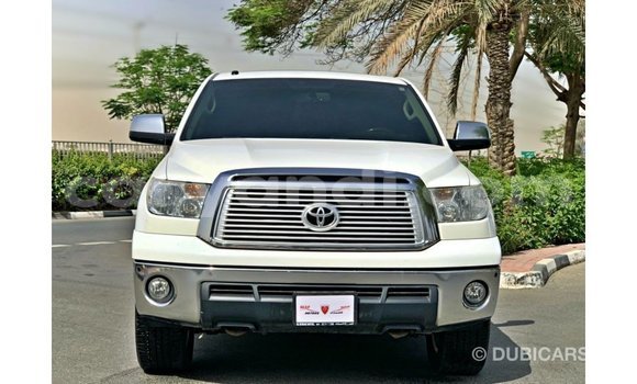 Acheter Import Voiture Toyota Tundra Blanc à Import - Dubai, Zambie Acheter Import Voiture Toyota Tundra Blanc à Import - Dubai, Zambie