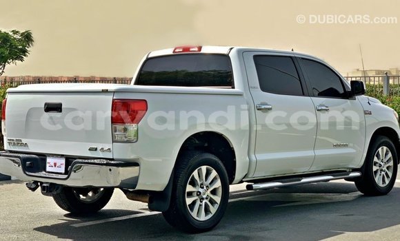 Acheter Import Voiture Toyota Tundra Blanc à Import - Dubai, Zambie Acheter Import Voiture Toyota Tundra Blanc à Import - Dubai, Zambie