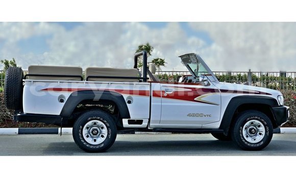 Acheter Import Voiture Nissan Patrol Blanc à Import - Dubai, Zambie Acheter Import Voiture Nissan Patrol Blanc à Import - Dubai, Zambie