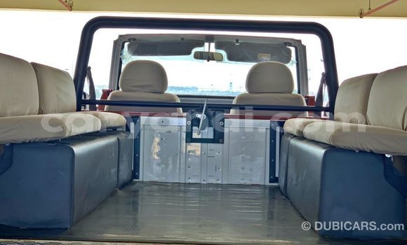 Acheter Import Voiture Nissan Patrol Blanc à Import - Dubai, Zambie Acheter Import Voiture Nissan Patrol Blanc à Import - Dubai, Zambie