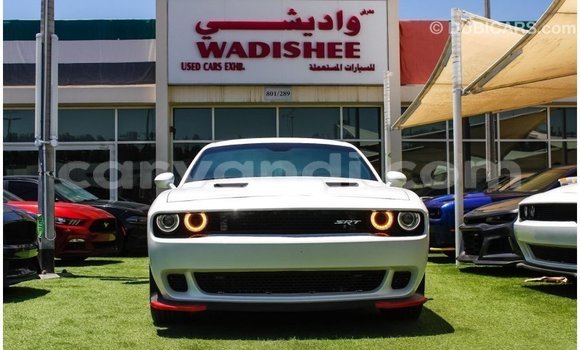 Buy Import Dodge Challenger White Car in Import - Dubai in Zambia Buy Import Dodge Challenger White Car in Import - Dubai in Zambia