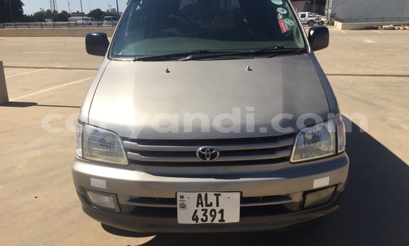 Acheter Occasion Voiture Toyota Noah Beige à Lusaka, Zambie Acheter Occasion Voiture Toyota Noah Beige à Lusaka, Zambie