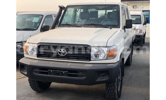 Buy Import Toyota Land Cruiser White Car in Import - Dubai in Zambia Buy Import Toyota Land Cruiser White Car in Import - Dubai in Zambia