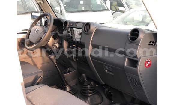 Buy Import Toyota Land Cruiser White Car in Import - Dubai in Zambia Buy Import Toyota Land Cruiser White Car in Import - Dubai in Zambia