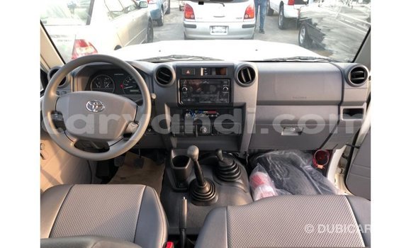 Buy Import Toyota Land Cruiser White Car in Import - Dubai in Zambia Buy Import Toyota Land Cruiser White Car in Import - Dubai in Zambia