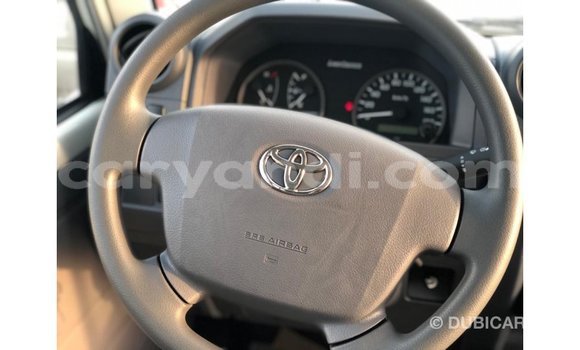 Buy Import Toyota Land Cruiser White Car in Import - Dubai in Zambia Buy Import Toyota Land Cruiser White Car in Import - Dubai in Zambia