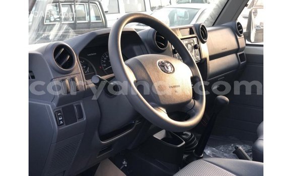 Buy Import Toyota Land Cruiser White Car in Import - Dubai in Zambia Buy Import Toyota Land Cruiser White Car in Import - Dubai in Zambia
