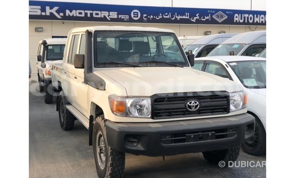 Buy Import Toyota Land Cruiser White Car in Import - Dubai in Zambia Buy Import Toyota Land Cruiser White Car in Import - Dubai in Zambia