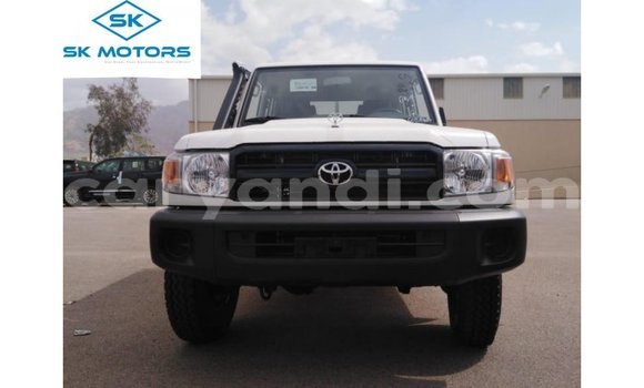Buy Import Toyota Land Cruiser White Car in Import - Dubai in Zambia
