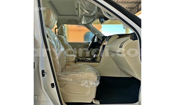 Buy Import Nissan Patrol White Car in Import - Dubai in Zambia Buy Import Nissan Patrol White Car in Import - Dubai in Zambia