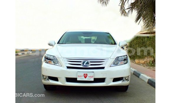 Acheter Import Voiture Lexus LS Blanc à Import - Dubai, Zambie Acheter Import Voiture Lexus LS Blanc à Import - Dubai, Zambie