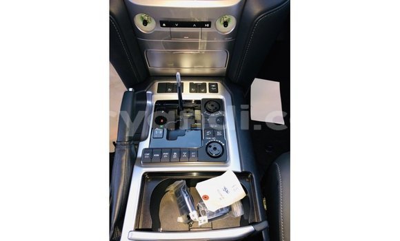 Nunua Imported Toyota Land Cruiser Nyeusi Gari ndani ya Import - Dubai nchini Zambia Nunua Imported Toyota Land Cruiser Nyeusi Gari ndani ya Import - Dubai nchini Zambia