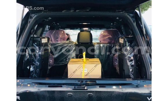 Nunua Imported Toyota Land Cruiser Nyeusi Gari ndani ya Import - Dubai nchini Zambia Nunua Imported Toyota Land Cruiser Nyeusi Gari ndani ya Import - Dubai nchini Zambia