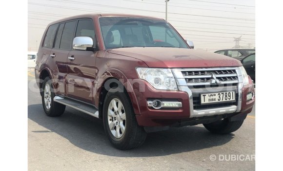 Acheter Import Voiture Mitsubishi Pajero Rouge à Import - Dubai, Zambie Acheter Import Voiture Mitsubishi Pajero Rouge à Import - Dubai, Zambie