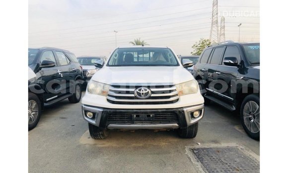 Acheter Import Voiture Toyota Hilux Blanc à Import - Dubai, Zambie Acheter Import Voiture Toyota Hilux Blanc à Import - Dubai, Zambie