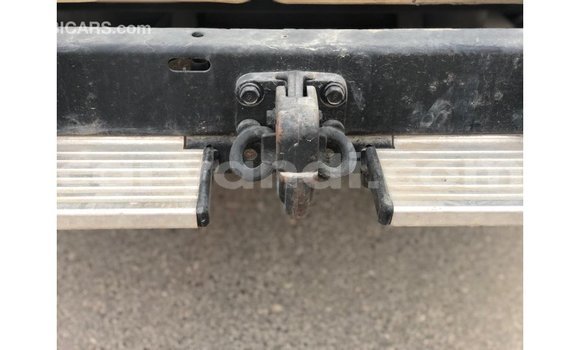 Tenga Imported Toyota Land Cruiser Chena Mota in Import - Dubai in Zambia Tenga Imported Toyota Land Cruiser Chena Mota in Import - Dubai in Zambia