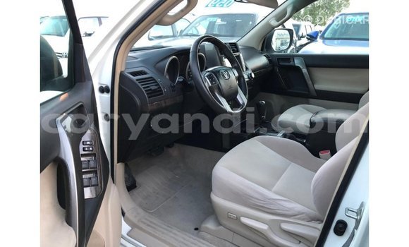 Nunua Imported Toyota Prado Nyeupe Gari ndani ya Import - Dubai nchini Zambia Nunua Imported Toyota Prado Nyeupe Gari ndani ya Import - Dubai nchini Zambia