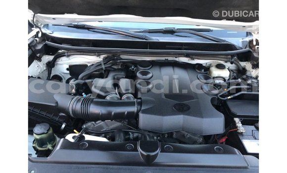 Nunua Imported Toyota Prado Nyeupe Gari ndani ya Import - Dubai nchini Zambia Nunua Imported Toyota Prado Nyeupe Gari ndani ya Import - Dubai nchini Zambia