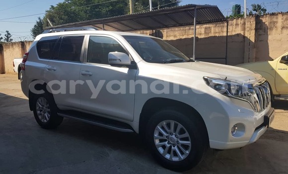 Buy Used Toyota Land Cruiser Prado White Car in Lusaka in Zambia Buy Used Toyota Land Cruiser Prado White Car in Lusaka in Zambia