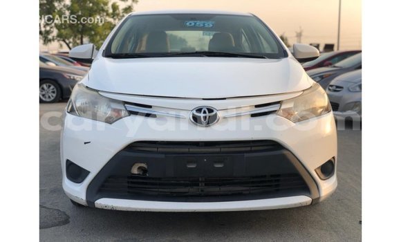 Nunua Imported Toyota Yaris Nyeupe Gari ndani ya Import - Dubai nchini Zambia Nunua Imported Toyota Yaris Nyeupe Gari ndani ya Import - Dubai nchini Zambia