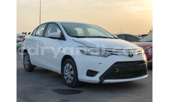 Nunua Imported Toyota Yaris Nyeupe Gari ndani ya Import - Dubai nchini Zambia Nunua Imported Toyota Yaris Nyeupe Gari ndani ya Import - Dubai nchini Zambia