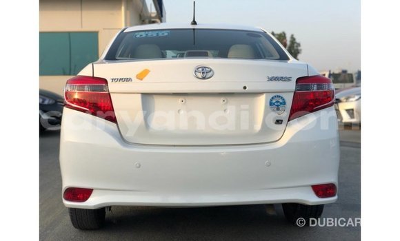 Nunua Imported Toyota Yaris Nyeupe Gari ndani ya Import - Dubai nchini Zambia Nunua Imported Toyota Yaris Nyeupe Gari ndani ya Import - Dubai nchini Zambia