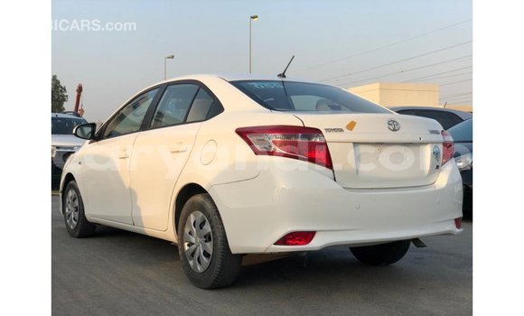 Nunua Imported Toyota Yaris Nyeupe Gari ndani ya Import - Dubai nchini Zambia Nunua Imported Toyota Yaris Nyeupe Gari ndani ya Import - Dubai nchini Zambia