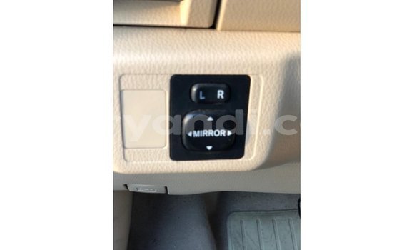 Nunua Imported Toyota Yaris Nyeupe Gari ndani ya Import - Dubai nchini Zambia Nunua Imported Toyota Yaris Nyeupe Gari ndani ya Import - Dubai nchini Zambia