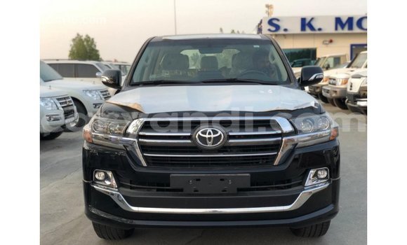 Nunua Imported Toyota Land Cruiser Nyeusi Gari ndani ya Import - Dubai nchini Zambia Nunua Imported Toyota Land Cruiser Nyeusi Gari ndani ya Import - Dubai nchini Zambia