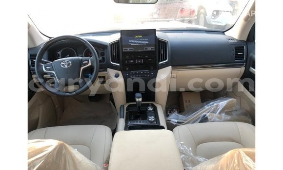 Nunua Imported Toyota Land Cruiser Nyeusi Gari ndani ya Import - Dubai nchini Zambia Nunua Imported Toyota Land Cruiser Nyeusi Gari ndani ya Import - Dubai nchini Zambia