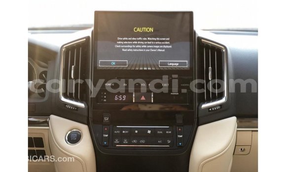 Nunua Imported Toyota Land Cruiser Nyeusi Gari ndani ya Import - Dubai nchini Zambia Nunua Imported Toyota Land Cruiser Nyeusi Gari ndani ya Import - Dubai nchini Zambia