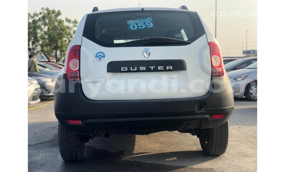 Nunua Imported Renault Duster Nyeupe Gari ndani ya Import - Dubai nchini Zambia Nunua Imported Renault Duster Nyeupe Gari ndani ya Import - Dubai nchini Zambia