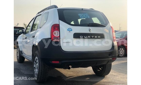 Nunua Imported Renault Duster Nyeupe Gari ndani ya Import - Dubai nchini Zambia Nunua Imported Renault Duster Nyeupe Gari ndani ya Import - Dubai nchini Zambia