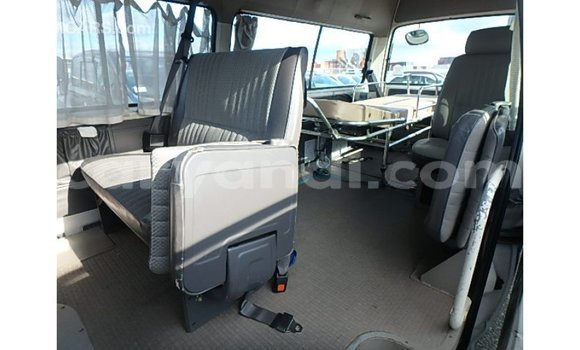 Buy Import Nissan Caravan White Car in Import - Dubai in Zambia Buy Import Nissan Caravan White Car in Import - Dubai in Zambia